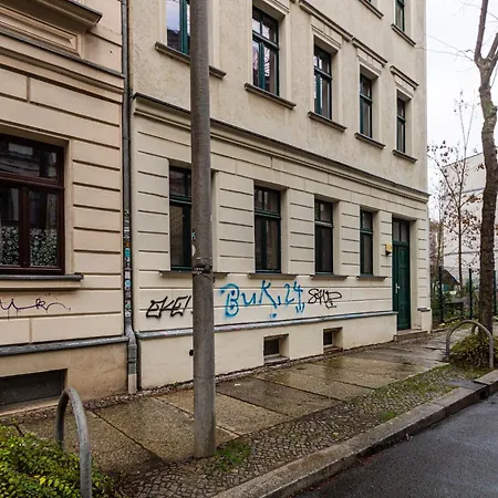 2-zimmerwohnung Mit Balkon Fuer Handwerker Fuer 5 Personen, Kueche, Waschmaschine, Wlan, 5 Einzelbetten De, Pl, Eng Apartment Leipzig
